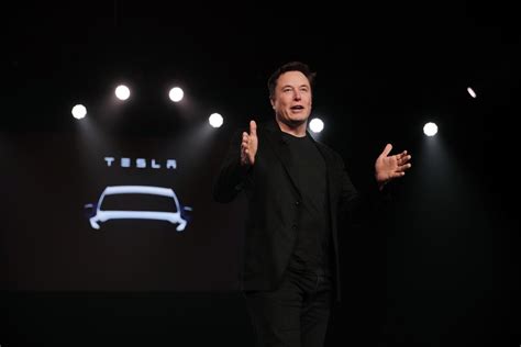 T­e­s­l­a­’­n­ı­n­ ­f­i­y­a­t­ı­ ­s­o­r­g­u­l­a­n­m­a­y­a­ ­b­a­ş­l­a­d­ı­